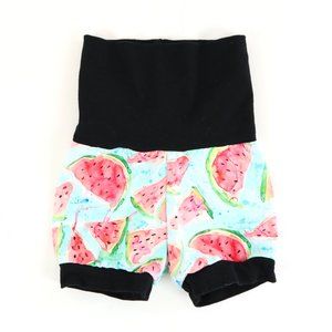 MUNCHKIN & SPROUT CREATIONS shorts, girl's size 6M